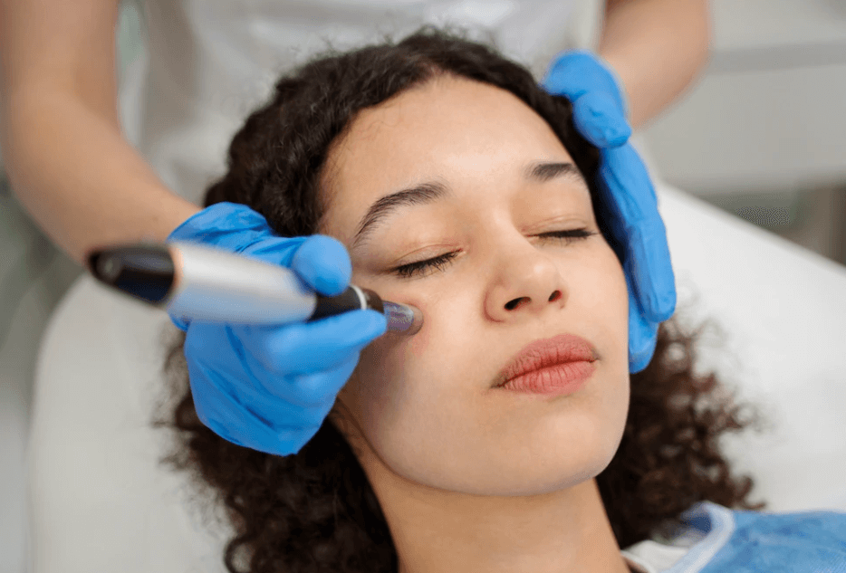 6 Easy Steps To Keep Your Skin Look Younger